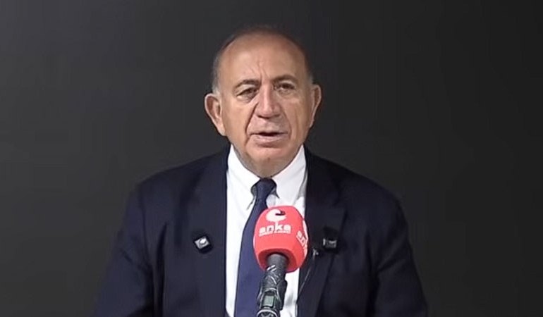 Gürsel Tekin: ‘Gidin arının, aklanın gelin, başımızın üstünde yeriniz var’