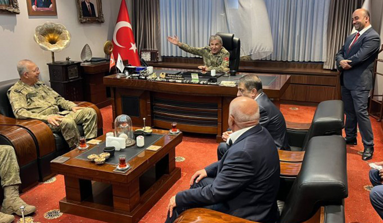Tartışmalı ziyarette yeni bilgiler ortaya çıktı: Metin Tokel’e eşlik eden isimler hakkında dikkat çeken ‘PKK’ ayrıntıları…