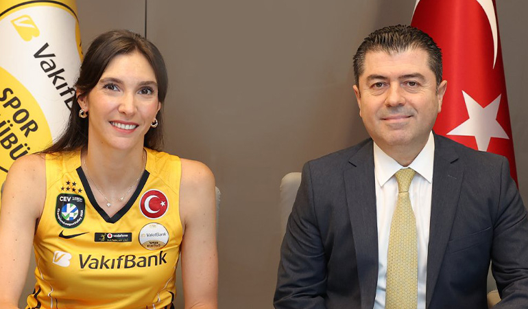 Naz Aydemir Akyol, yeniden VakıfBank’ta