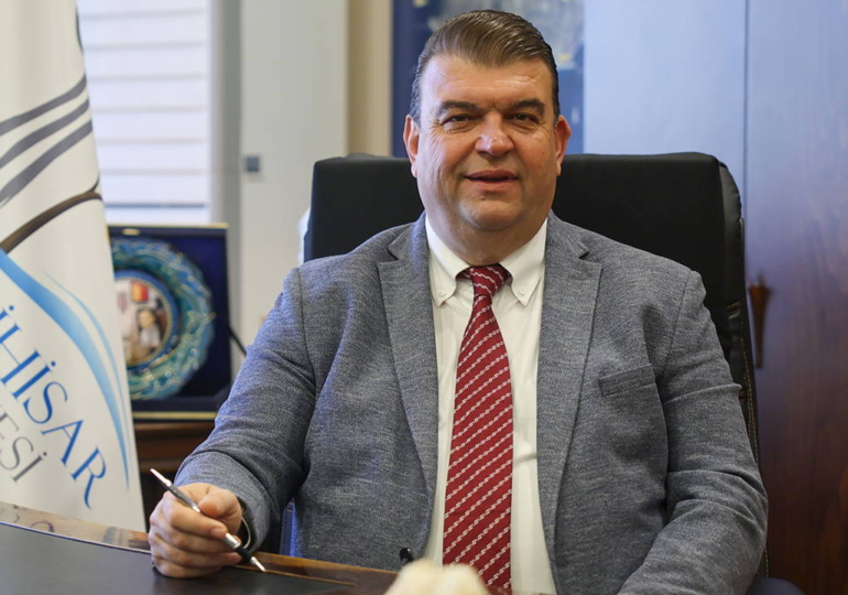 Seferihisar Belediye Başkanı İsmail Yetişkin tutuklandı