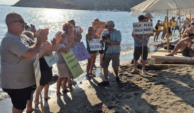 Bodrum’da ‘kıyılardan eşit ve özgürce yararlanma hakkı’ eylemi