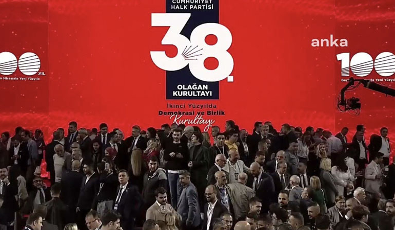 CHP delegelerinden olağanüstü kurultay için mahkemeye başvuru