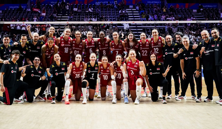 Filenin Sultanları, FIVB Kadınlar Voleybol Milletler Ligi’nde finale yükseldi