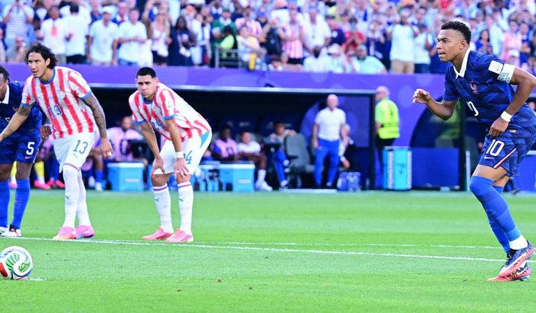 Fransa, Paraguay’ı tek golle geçti, çeyrek finale yükseldi