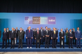 nato-aile-fotografi-aa-2474773