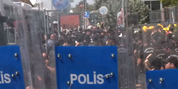 Bakanlığa yürümek isteyen madencilere gözaltı