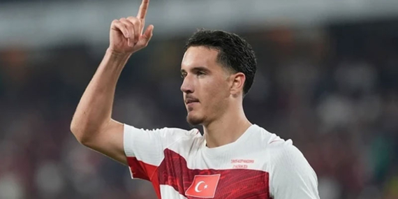 Galatasaray yeni forveti Deniz Gül’ü duyurdu