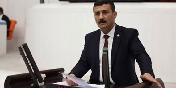 Selçuk Türkoğlu’ndan Yusuf Tekin’e: ‘Öğretmenlerin feryadını duyun artık’