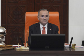 bekir-bozdag-anka