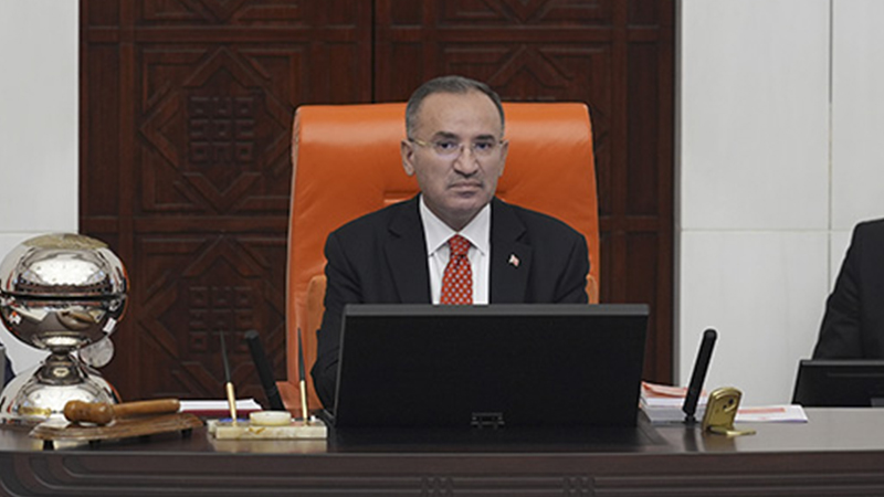 bekir-bozdag-anka