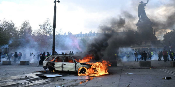 Fransa’da protestolar istifa getirdi! Macron’dan karar…