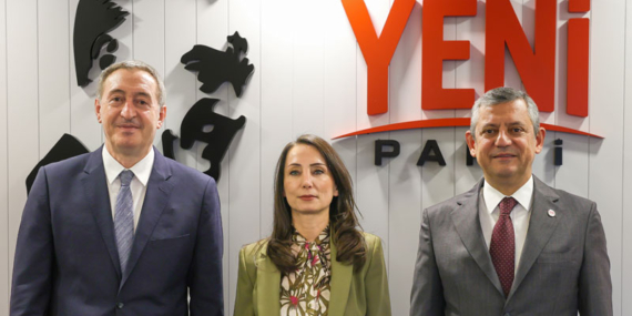 DEM Parti heyetiyle görüşen Özgür Özel’den bölücü açılıma tam destek