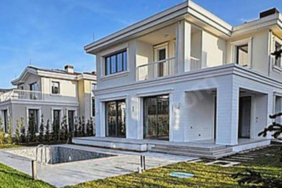 villaoneone