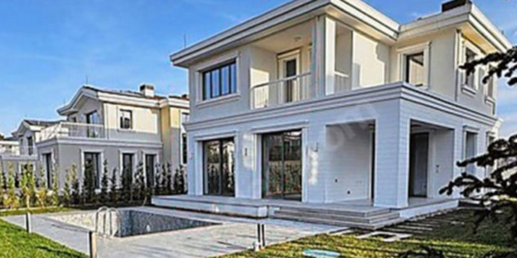villaoneone